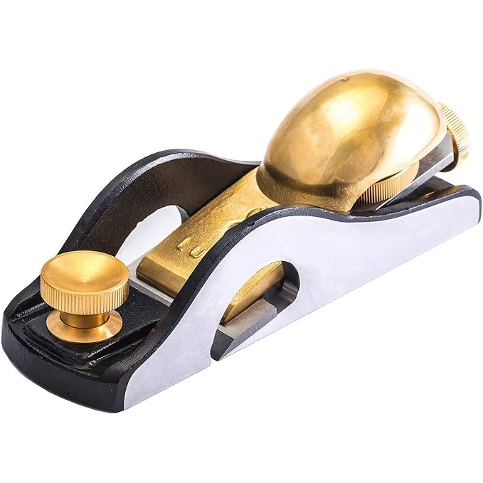 Luban No. 60-1/2 low-angle block plane with bronze lever cap