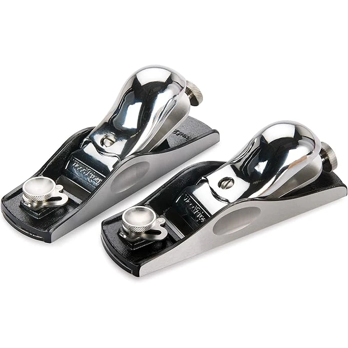 WoodRiver V3 No. 60-1/2 low-angle block plane on workshop bench